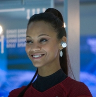 Zoe Saldaña interpreta a Uhura en la nueva "Star Trek"